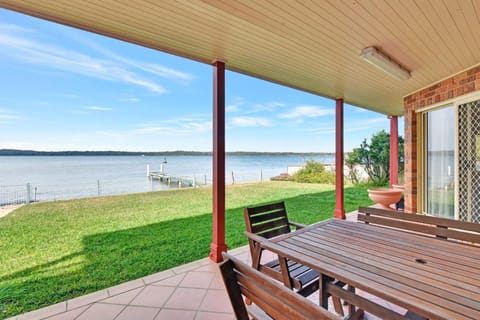 Sunshine Lake Views with Jetty and Slipway House in Lake Macquarie