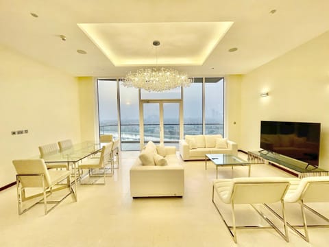 Tiara Residence - Palm Jumeirah Dubai Condo in Dubai