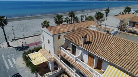 Casa Primera Linea Playa Tamarit (Santa Pola) House in Santa Pola