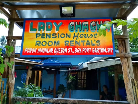 LADY GHAGHA ROOM RENTALs Condominio in San Vicente