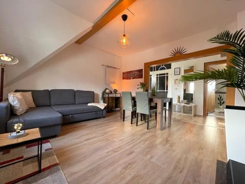 Suite Dilara by NINJA SPACES - 105QM Maisonette, Netflix, Garten, Parkplatz Wohnung in Arnsberg