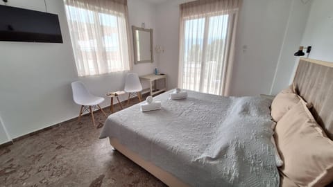 Evita's Resort Hotel in Poros