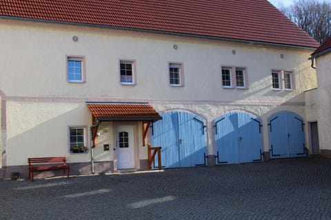 Ferienhof Wiesenblick Condo in Pirna