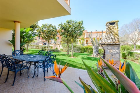 Patio, Garden, Garden view