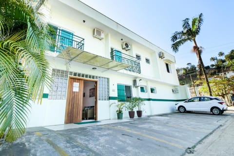 Property building, Day, Street view, Parking