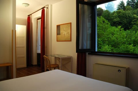 Balcony/Terrace, Photo of the whole room, Bedroom, Garden view