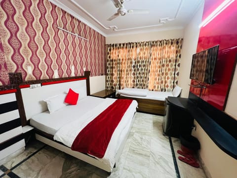 The Kings Residency Hotel in Chandigarh