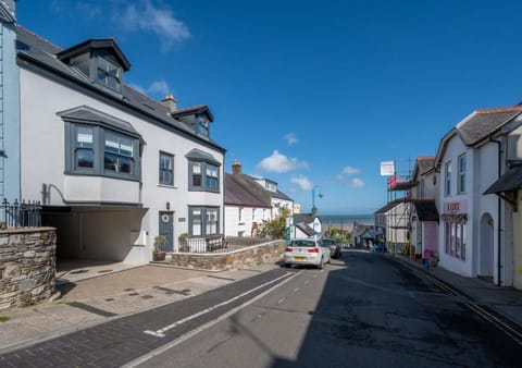 Neptune House in Saundersfoot