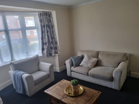 Lovely residential home 2 bed apartments Apartment in Ilford