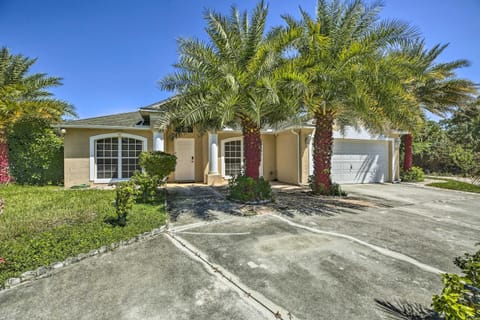 Peaceful Lehigh Acres Home with Grill and Lanai! House in Lehigh Acres