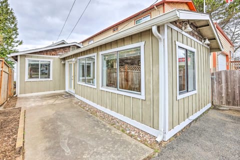 Hilltop Hideout with Sweeping Birch Bay Views Maison in Birch Bay