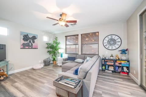 The Doghouse Hideaway with Pool and Outdoor Oasis! House in Goodyear