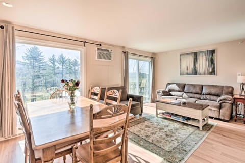 Mountain Condo with Views Near Hiking and Biking! Apartment in Stowe