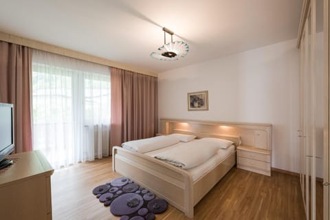 Pension Siller Bed and Breakfast in Algund