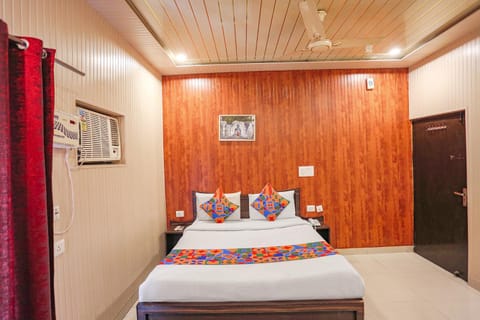 FabExpress Limewood Hotel in Dehradun