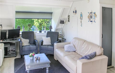 Amazing Home In Groote Keeten With Kitchen Haus in Callantsoog