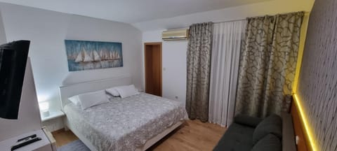 SOBE/ROOMS RIVA Bed and Breakfast in Zadar