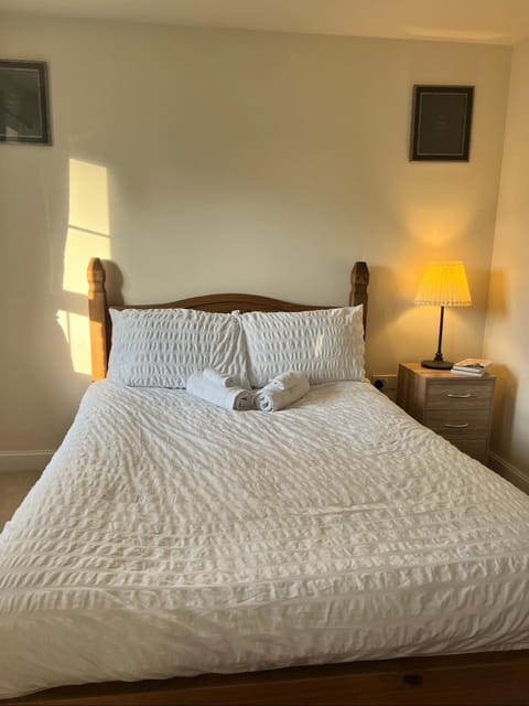 Cosy double room with private bathroom homestay Vacation rental in North Warwickshire District