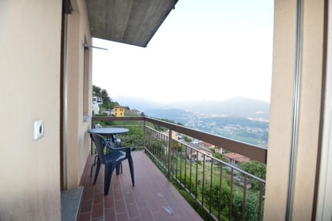 The View Cademario Lake Lugano Apartment with Private Parking Copropriété in Lugano