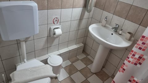 Bathroom, bidet