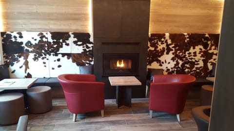 Lobby or reception, Lounge or bar, Lounge or bar, Decorative detail