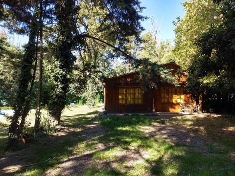 Entrepinos Mendoza Campground/ 
RV Resort in Luján de Cuyo