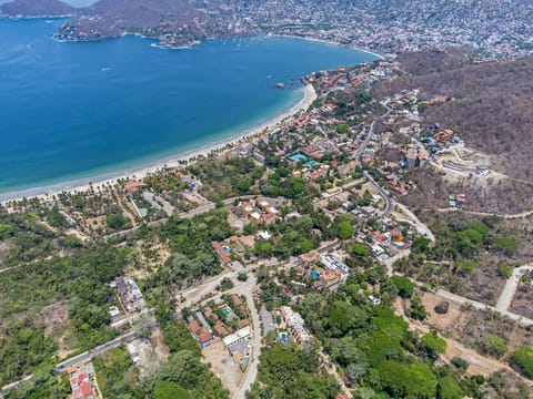 HOTEL CASA VICTORIA Hotel in Zihuatanejo