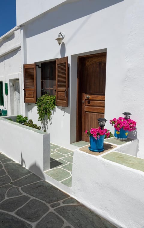 ASPRO house House in Folegandros Municipality