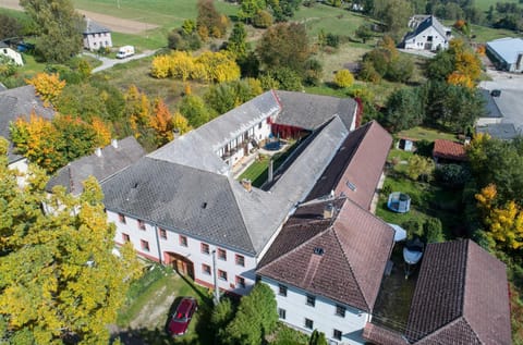 Off site, Bird's eye view, Autumn