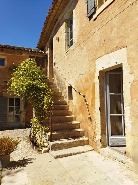 Le Mas Réséda House in Goult