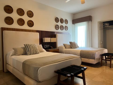 Beachfront 2 bedroom Condo in Playa Royale Resort, Nuevo Vallarta Condo in Nuevo Vallarta