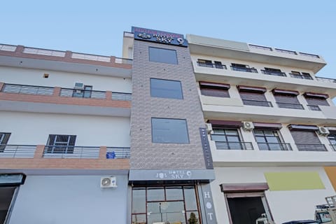 OYO Townhouse 1003 Hotel Sky 9 Hôtel in Ludhiana