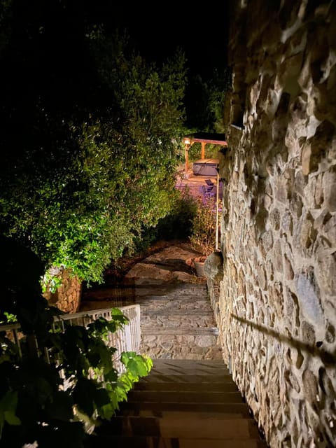 Résidence A CASA VECCHIA gites de charme avec JACUZZI proche Ajaccio Apartment in Corsica