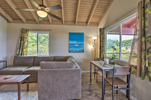 Kailua-Kona Hillside Apt Less Than 3 Miles to Beaches! Apartment in Holualoa