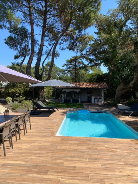 Villa de charme avec piscine à 500m des plages Villa in Hossegor