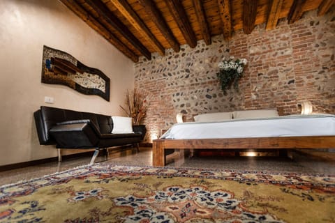 La Bella Verona Wine Suite Bed and Breakfast in Verona