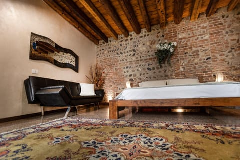 La Bella Verona Wine Suite Bed and breakfast in Verona