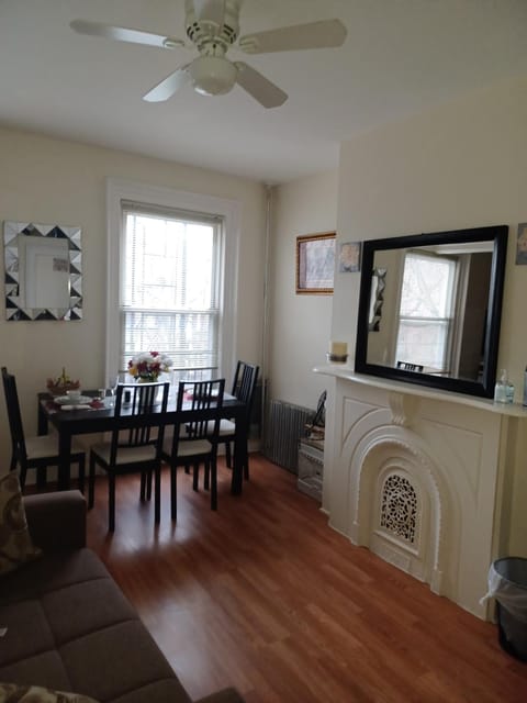 Photo of the whole room, Dining area