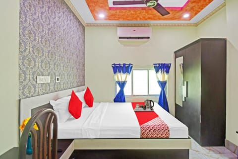 Collection O 87025 Pink House Hotel in Kolkata