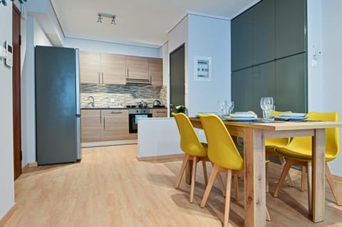 Beautiful new apartment 5 min from Piraeus Port (A2) Apartamento in Pireas