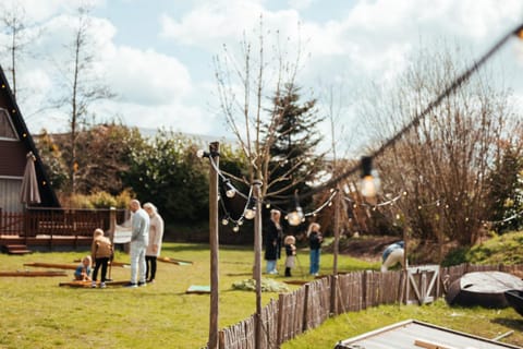 Day, Garden view, Family