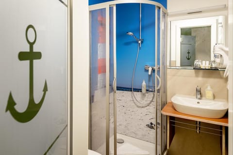 Shower, Bathroom, Lake view