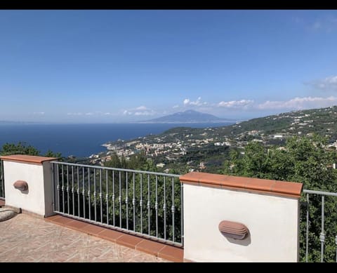 Villa con vista sul golfo di Napoli e isola di Capri Condo in Massa Lubrense