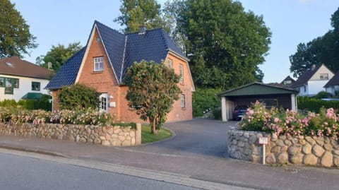 Ferienhaus Rathje an der Schlei in Fahrdorf House in Schleswig