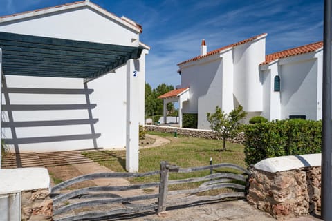 Villa Las Marinas - 2 Encantadora Villa con piscina a 5 min de la playa House in Arenal d'en Castell