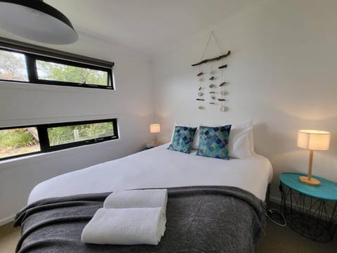 Bella Blue - Scamander River Stay Haus in Scamander