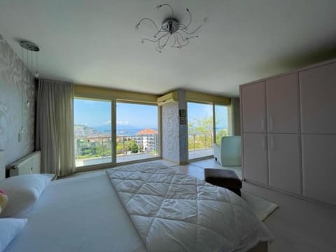 Natural landscape, Bedroom, Sea view