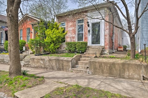 Louisville Gem with Yard, Walk to Bars and Dining House in Louisville