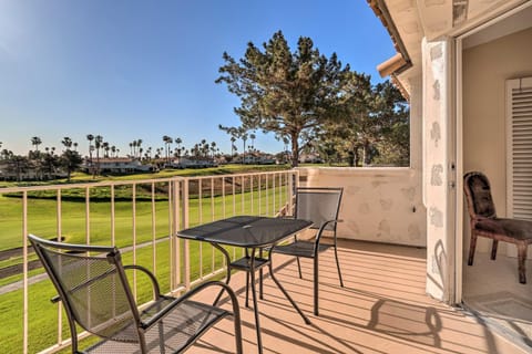Palm Desert Townhome with Country Club Access! Haus in Palm Desert