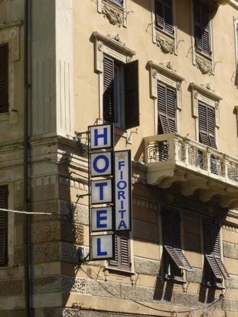 Property building, Facade/entrance, Day, Property logo or sign, Street view